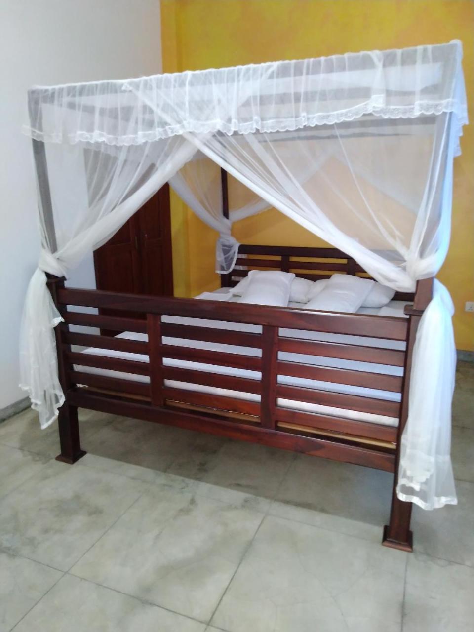 Kith Fiesta Villa Hikkaduwa Bagian luar foto